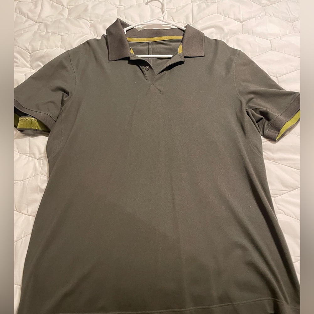 Lulu lemon polo olive size L